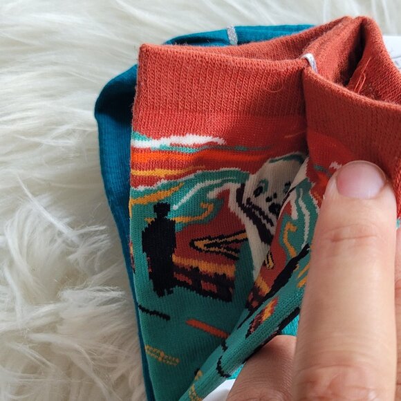 Our Tanks Women's 2pc Multicolored Designs Artistic Socks Set Size 35-40 - Picture 5 of 9